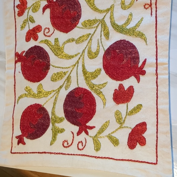 Turkish Embroidered Suzani Design Pillow Cover Case Approx 18" SQ  New - Picture 2 of 7